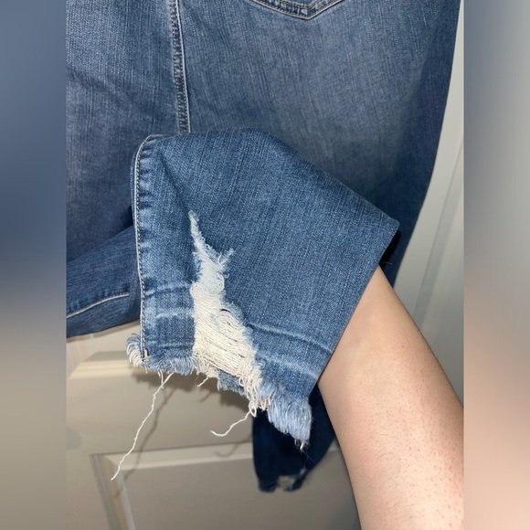 Torrid NWOT Distressed Premium Stretch Bombshell Skinny 5 Button Jeans Sz 22R - Picture 13 of 15
